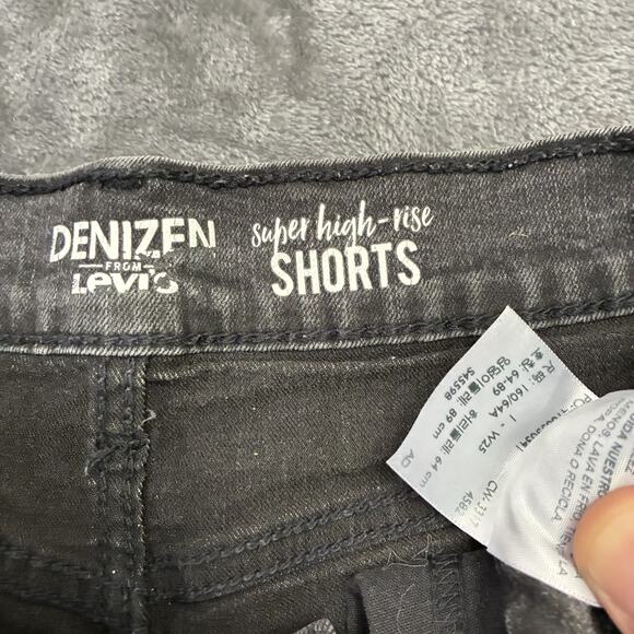 DENIZEN from Levi’s Women’s Jean Shorts Sz.25 Black Super High Rise Cut Off - Picture 2 of 8